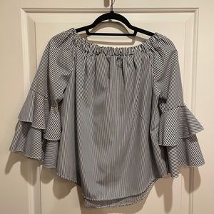 Ruffled Off-The-Shoulder Top Size S